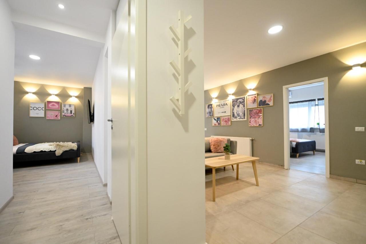 Splendid 2Br Apartment With Breathtaking Views Of Casa Poporului Bucarest Exterior foto