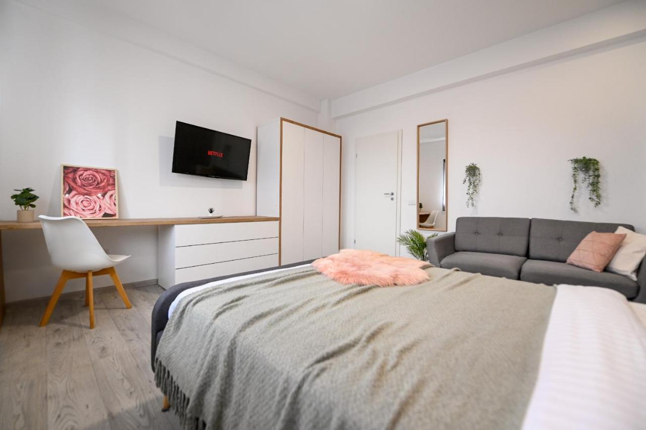 Splendid 2Br Apartment With Breathtaking Views Of Casa Poporului Bucarest Exterior foto